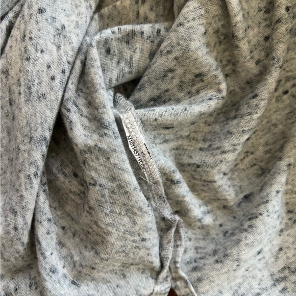 The Official NFL Team Appeal San Francisco 49ers  V Neck T-shirt Size XL Grey - Picture 10 of 10